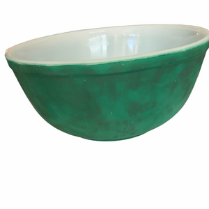 Pyrex Vintage 1950s #403 batter nesting bowl - Green.2.5quart.